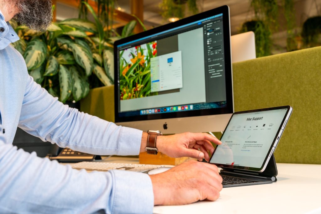 apple analyst ict