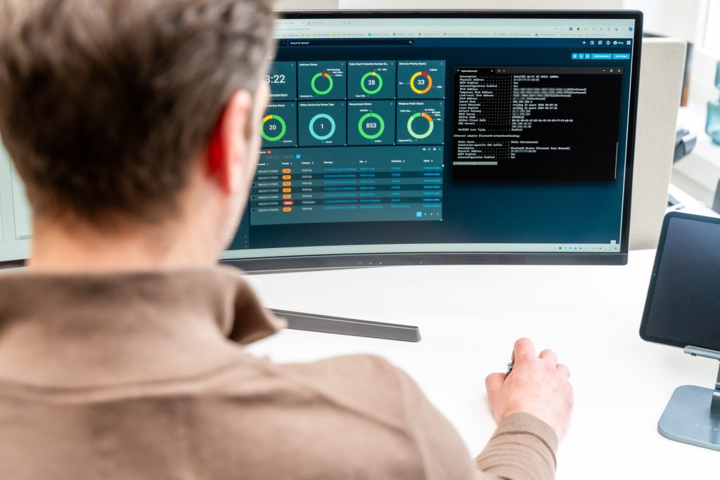 analyst ict